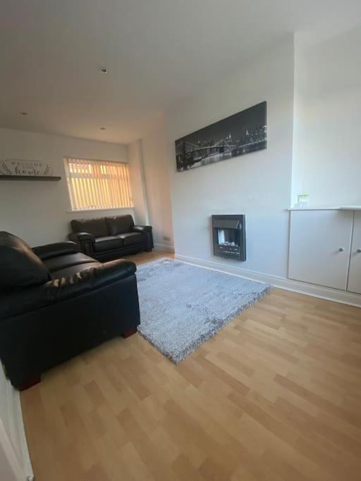 Modern Two Bed House Close To City Centre Belfast Bagian luar foto