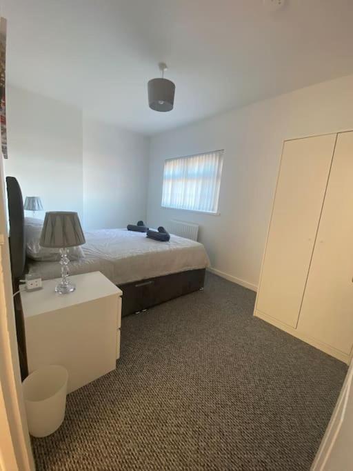 Modern Two Bed House Close To City Centre Belfast Bagian luar foto